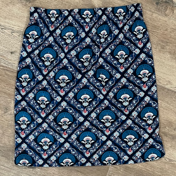 LOFT skirt knee length comfy stretch waist - Picture 2 of 3